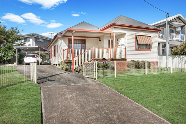 For Sale with REN Property - 6 Kenibea Ave, Kahibah NSW